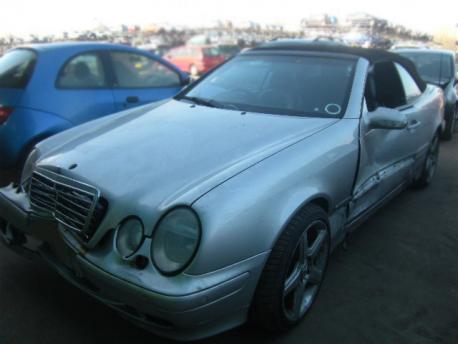 Breaking Mercedes-benz Clk  1997 to 2003 - 3.2 18v Petrol