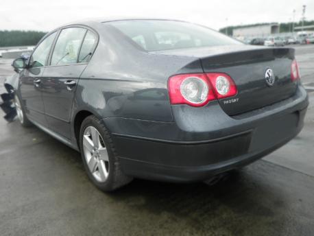 Breaking Volkswagen Passat  2005 to 2010 - 1.8 16v Petrol