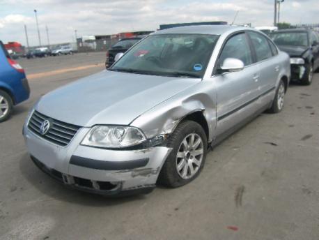 Breaking Volkswagen Passat  (3C2 (SALOON) 3C5 (ESTATE)) 2000 to 2005 - 2.0 8v Diesel 4 Door Saloon