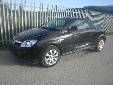 Breaking Vauxhall Tigra  2004 to 2009 - 1.3 16v Diesel