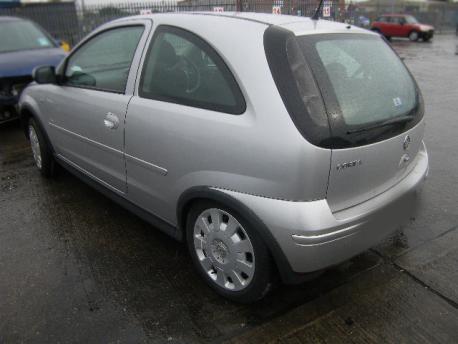 Breaking Vauxhall Corsa MKIIC 2003 to 2006 - 1.7 16v Diesel