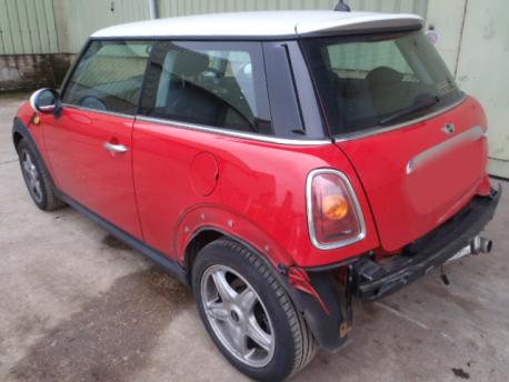 Breaking Mini Mini  2004 to 2007 - 1.6 16v Petrol