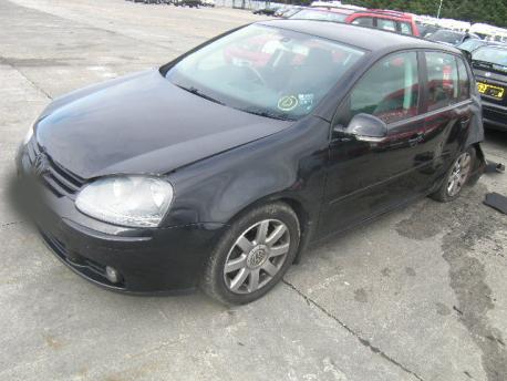 Breaking Volkswagen Golf MK4 (1J1 (HATCH) 1J5 (ESTATE)) 1997 to 2006 - 1.8 20v Petrol 5 Door Hatchback