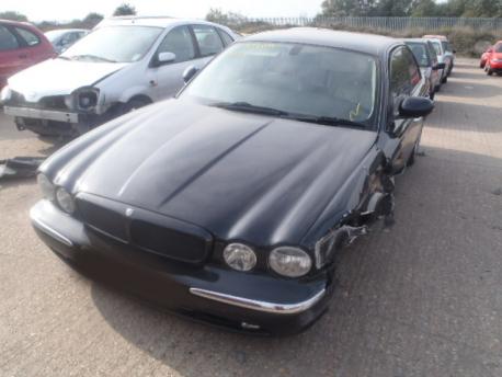 Breaking Jaguar Xj  2003 to 2007 - 4.2 32v Petrol