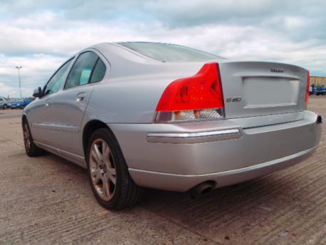 Breaking Volvo S60  2000 to 2004 - 2.4 20v Diesel