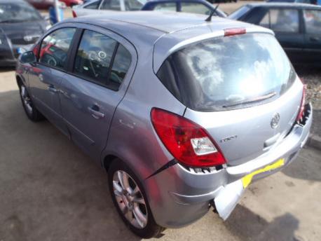 Breaking Vauxhall Corsa MKIIID 2006 to 2011 - 1.2 16v Petrol