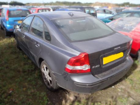 Breaking Volvo S40 MK2 2004 to 2007 - 2.4 20v Petrol