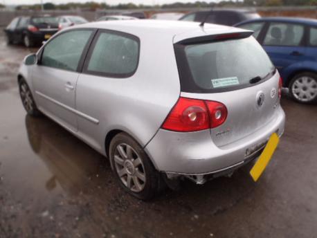 Breaking Volkswagen Golf PLUS (1K1) 1997 to 2006 - 1.4 16v Petrol 3 Door Hatchback