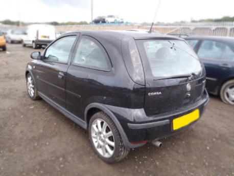 Breaking Vauxhall Corsa MKIIC 2003 to 2006 - 1.7 16v Diesel