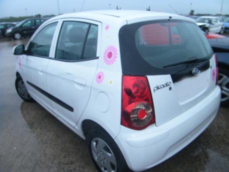 Breaking Kia Picanto  2007 to 2011 - 1.0 12v Petrol