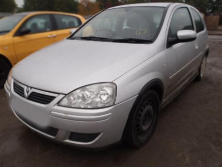 Breaking Vauxhall Corsa MKIIC 2003 to 2006 - 1.4 16v Petrol