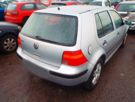 Breaking Volkswagen Golf MK4 1997 to 2006 - 2.3 20v Petrol