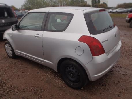 Breaking Suzuki Swift MK3 2005 to 2011 - 1.3 16v Diesel