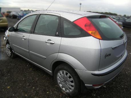 Breaking Ford Focus  2001 to 2005 - 2.0 16v Petrol