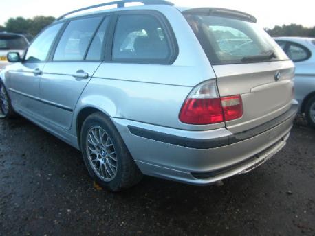 Breaking Bmw 3 Series  2001 to 2005 - 2.0 16v Diesel