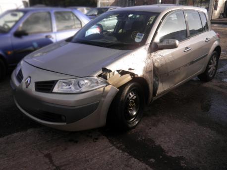 Breaking Renault Megane MK2 2006 to 2008 - 1.9 8v Diesel