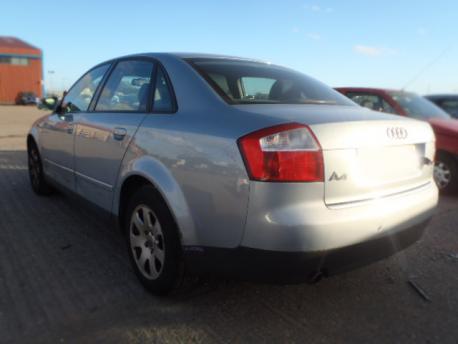 Breaking Audi A4  2000 to 2004 - 1.8 20v Petrol