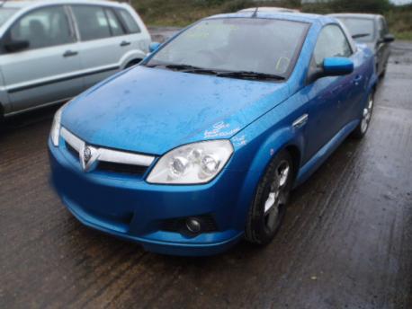 Breaking Vauxhall Tigra  2004 to 2009 - 1.4 16v Petrol