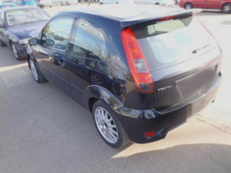 Breaking Ford Fiesta MK5 (B256/7) 2002 to 2005 - 1.4 8v Diesel 3 Door Hatchback