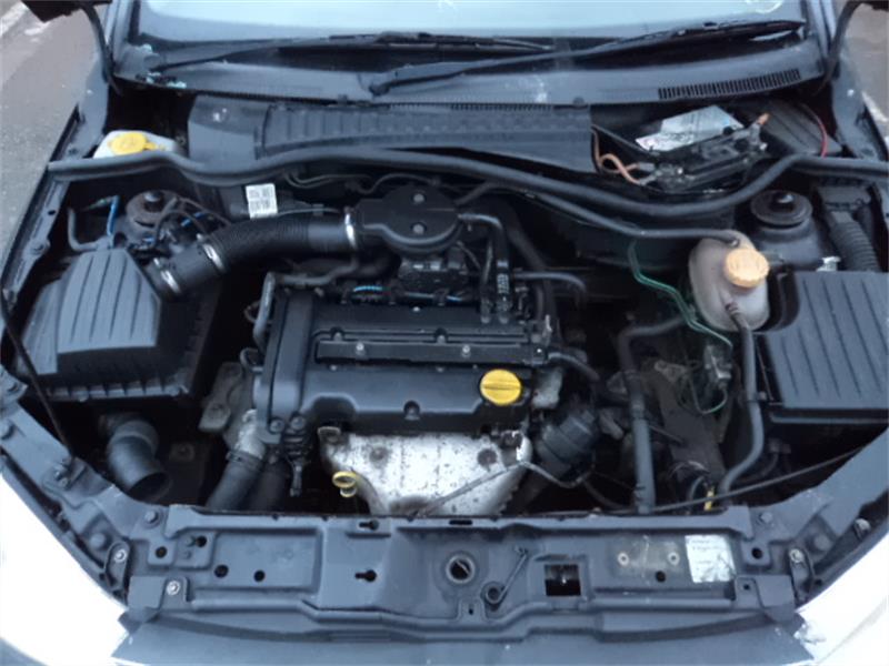 VAUXHALL CORSA MK II (C) F08 2001 - 2006 1.2 - 1199cc 16v 16VDualfuel Z12XE petrol Engine Image