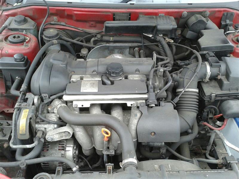 VOLVO S40 MK 1 VS 1999 - 2003 1.8 - 1783cc 16v B4184S2 petrol Engine Image