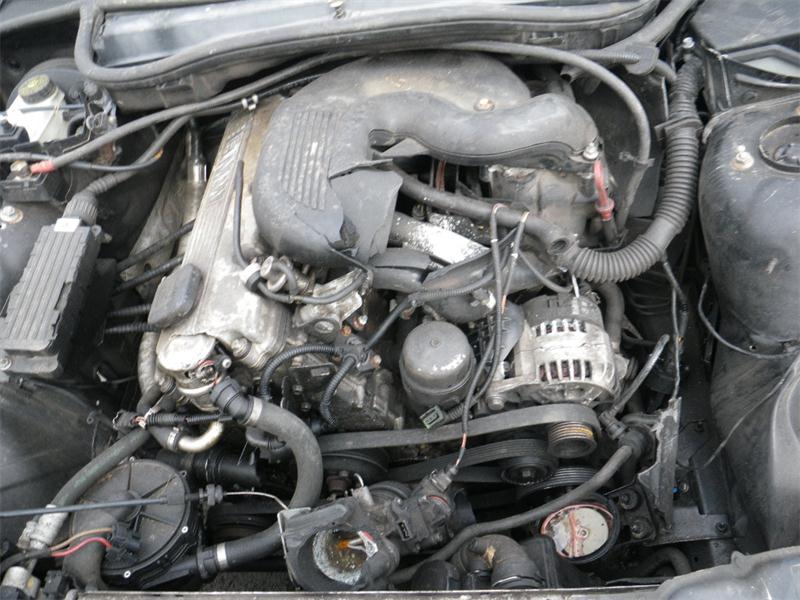 BMW 3 SERIES E46 1998 - 2001 1.9 - 1895cc 8v 318i M43B19 petrol Engine Image